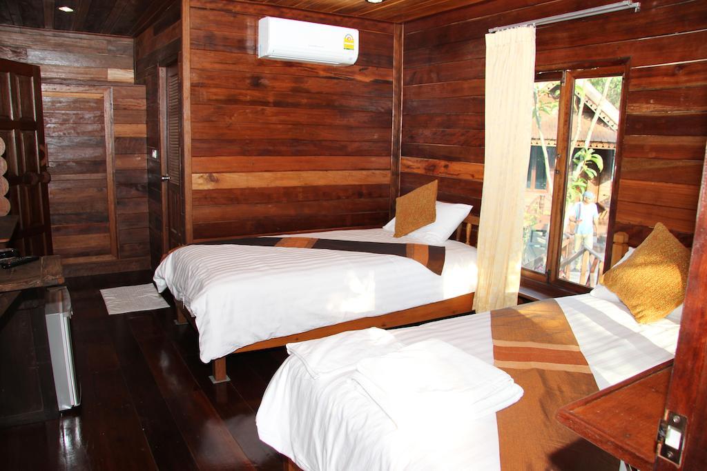 Burilamplai Resort Thung Yai Quarto foto