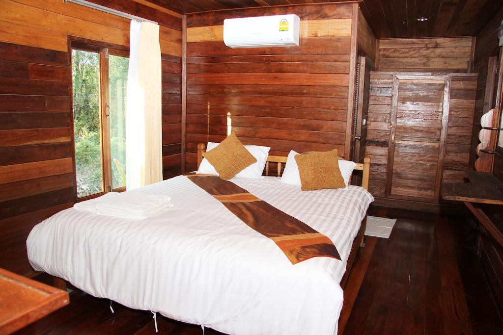 Burilamplai Resort Thung Yai Quarto foto