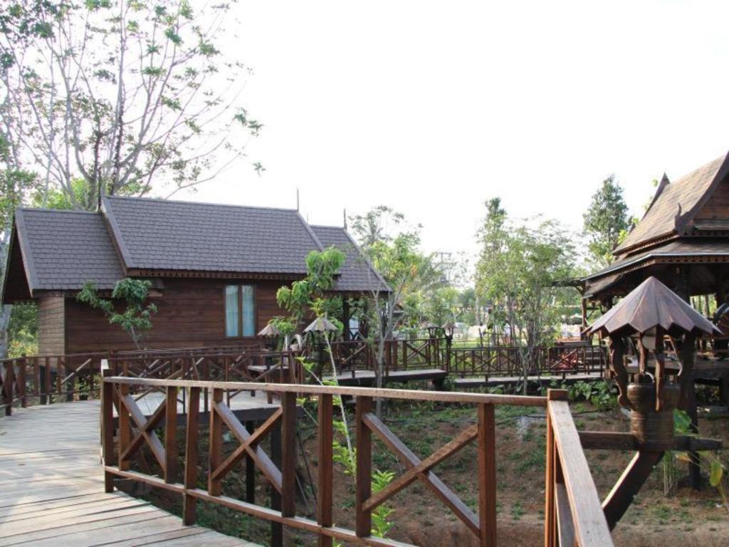 Burilamplai Resort Thung Yai Exterior foto