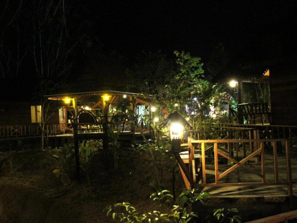 Burilamplai Resort Thung Yai Exterior foto