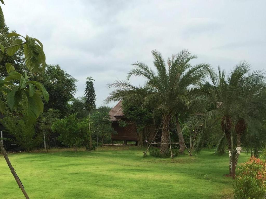 Burilamplai Resort Thung Yai Exterior foto