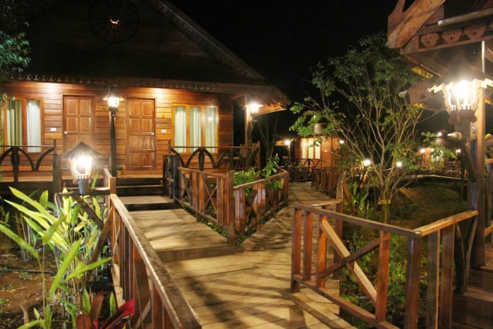 Burilamplai Resort Thung Yai Quarto foto