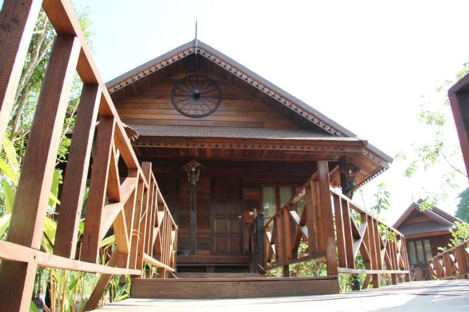 Burilamplai Resort Thung Yai Quarto foto