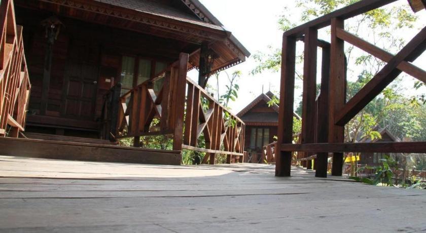 Burilamplai Resort Thung Yai Exterior foto