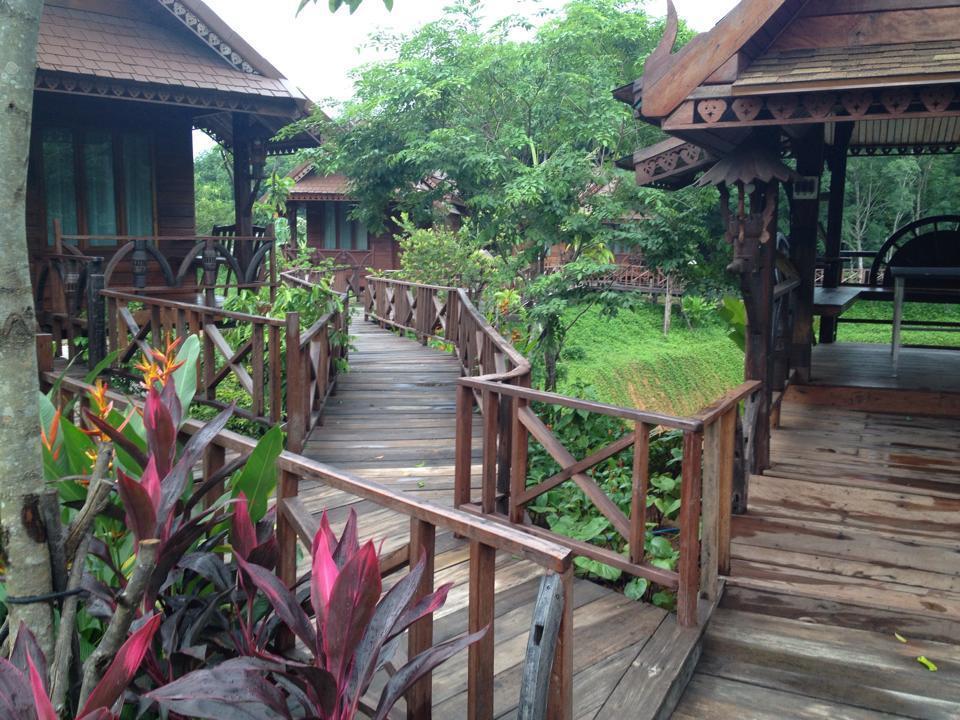 Burilamplai Resort Thung Yai Exterior foto